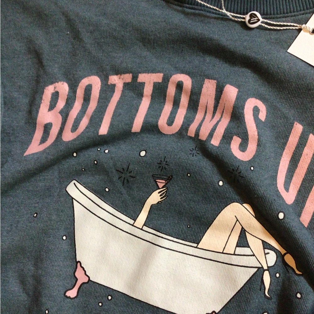 WILDFOX bottoms up sweatshirt - Picture 2 of 4